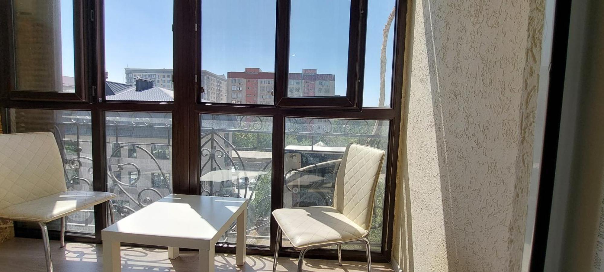 Apartment With Panoramic View In The Center ビシュケク エクステリア 写真
